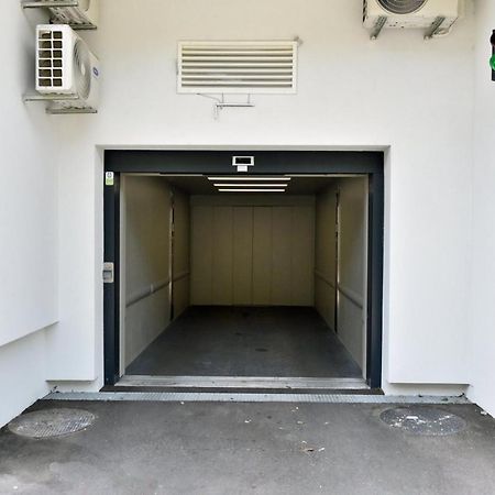 Tayson Square Dorcol New Location Free Garage Apartman Belgrád Kültér fotó