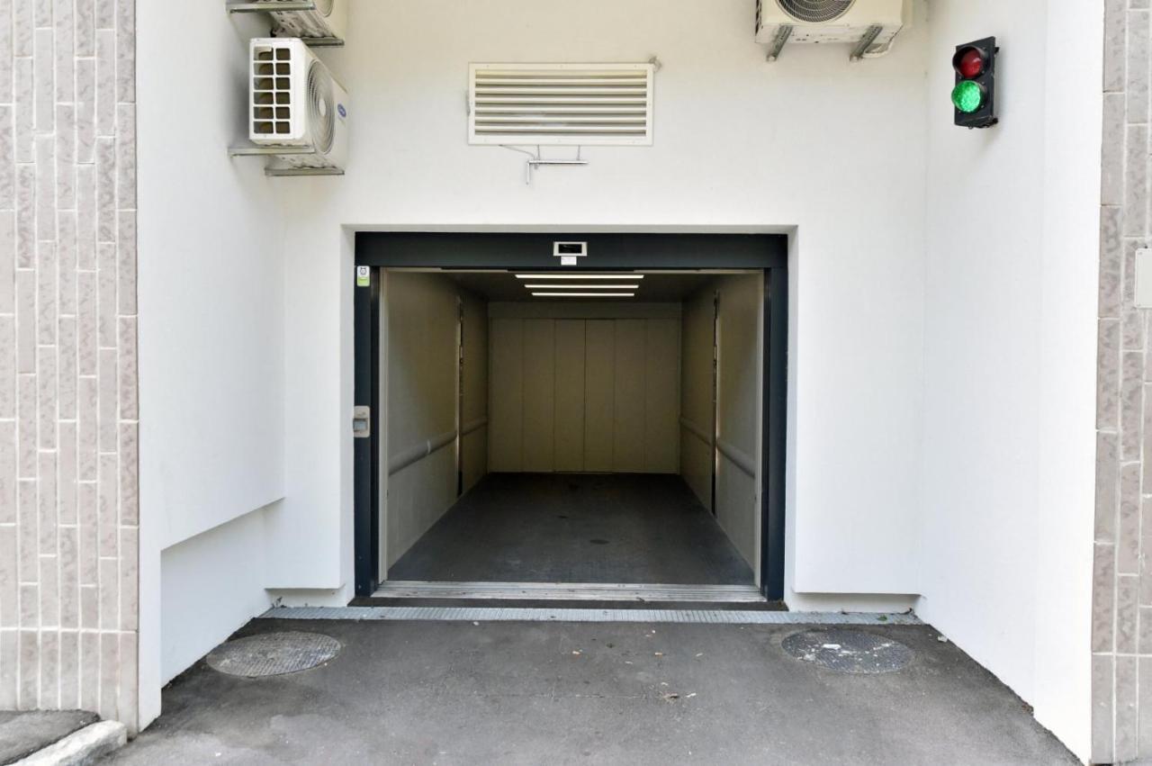Tayson Square Dorcol New Location Free Garage Apartman Belgrád Kültér fotó