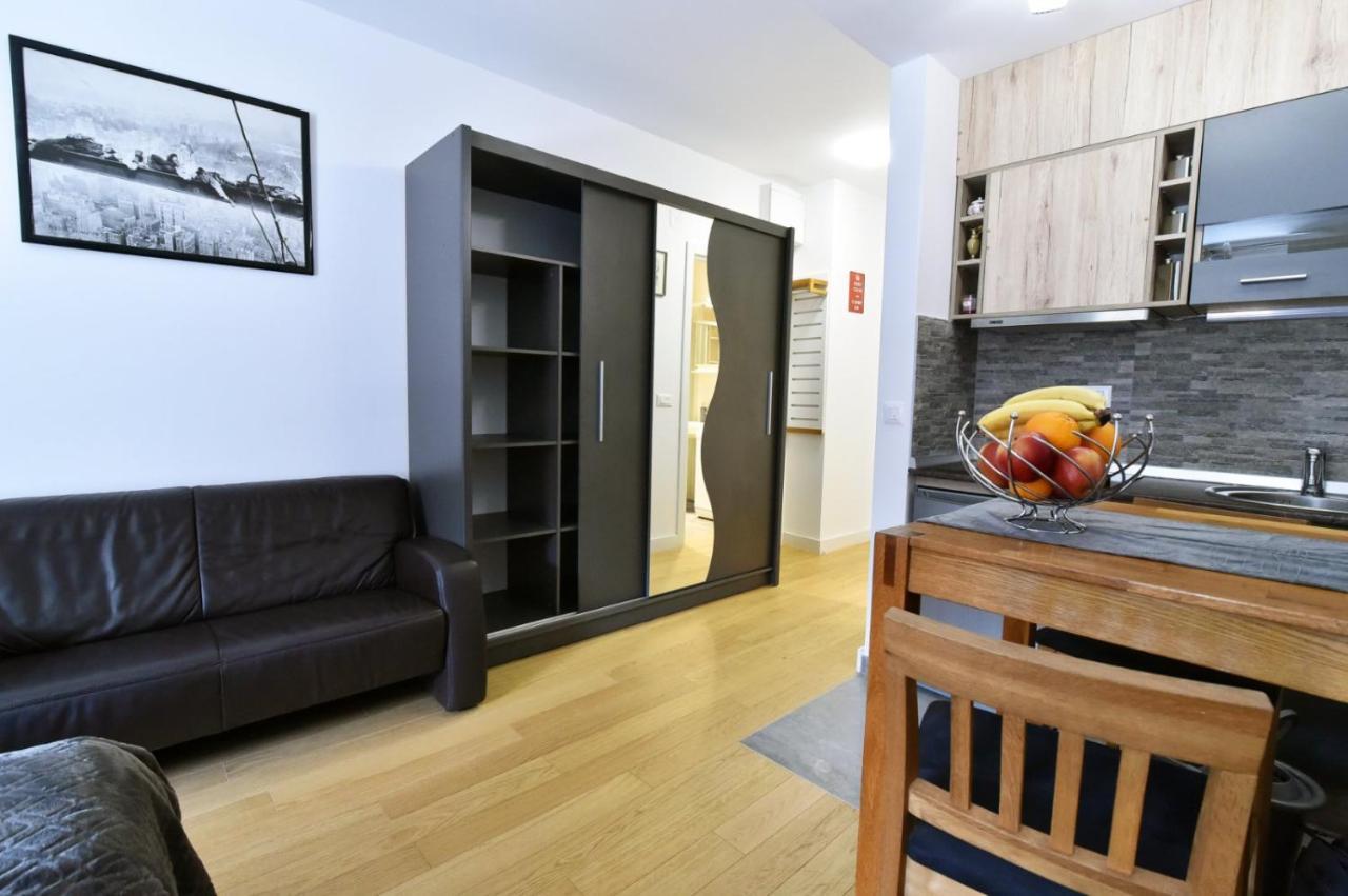 Tayson Square Dorcol New Location Free Garage Apartman Belgrád Kültér fotó